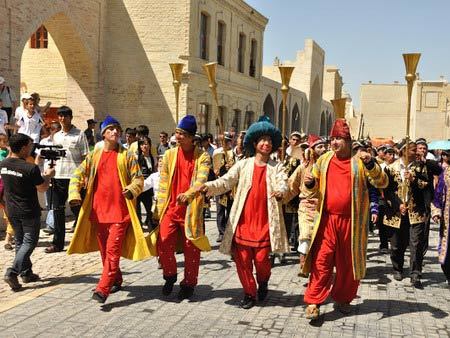 Народные гуляния в Узбекистане