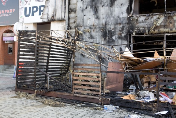 Сеть кофеен «Шоколадница» терпит убытки из-за ночного поджога 2 Сеть кофеен «Шоколадница» терпит убытки из-за ночного поджога 2