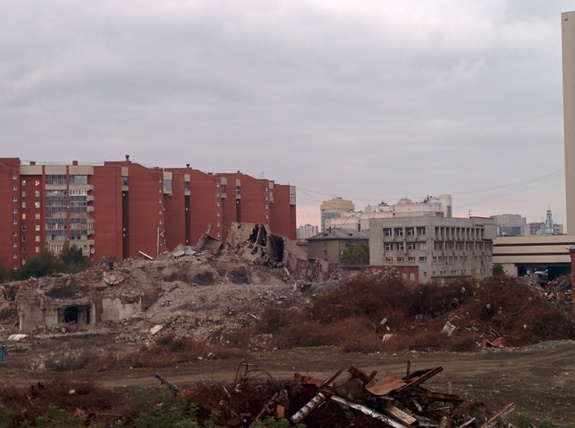 В центре Екатеринбурга снесли остатки мукомольного завода 1