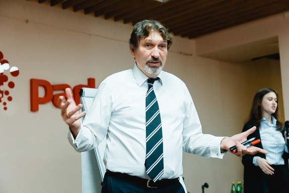 Майкл Бенг: «Хороший продавец продаст и лед эскимосам» 1