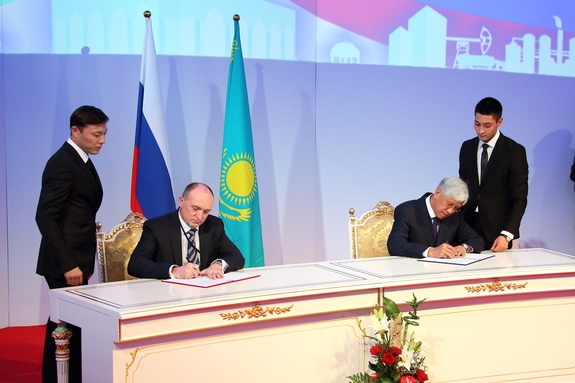 Челябинская область подписала 3 международных соглашения с Казахстаном 1