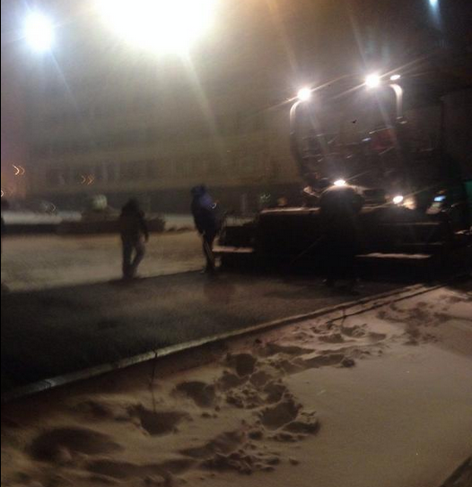 Екатеринбург утопает в снегу: коммунальные службы не успевают чистить город 6