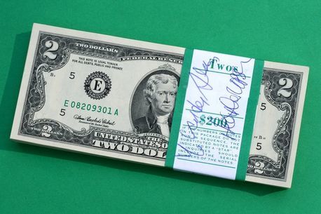 Итоги недели: ЦБ повысил ключевую ставку до 17%, ТЦ зафиксировали аренду в рублях 4