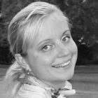 Треть россиян хотят привязать зарплату к валюте 2