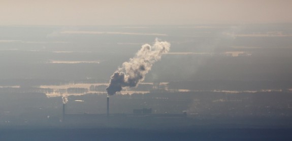 В Челябинске провели визуальное исследование воздуха с вертолета 2 В Челябинске провели визуальное исследование воздуха с вертолета 2