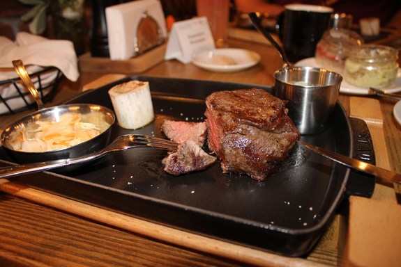 Ресторанная критика Якова Можаева: ресторан SteakHouse 12 Ресторанная критика Якова Можаева: ресторан SteakHouse 12