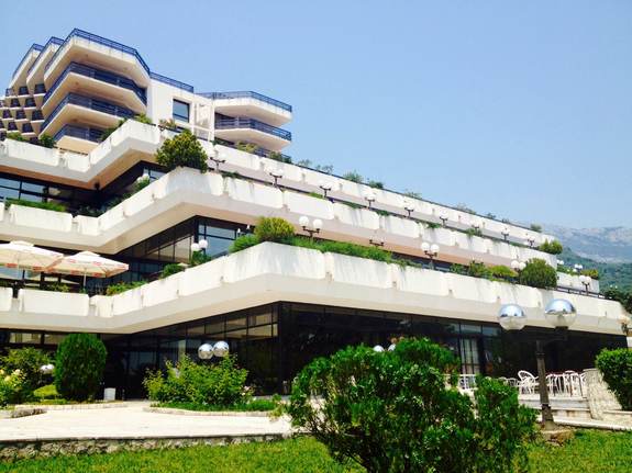 Черногорский фотоотчет: как живут россияне на побережье Адриатики 1