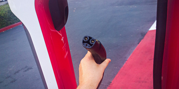 Как бесплатные заправки Tesla меняют мир 6