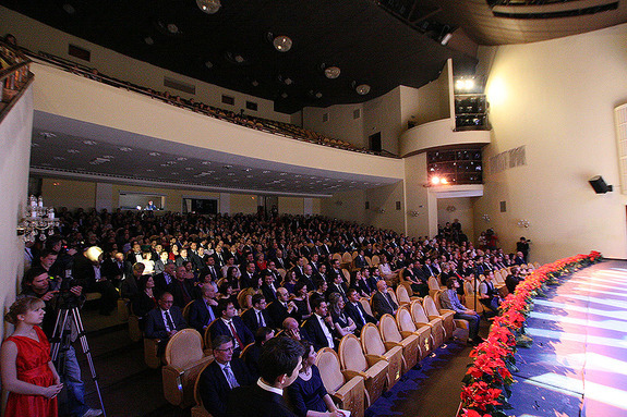 Статуэтка премии «Человек года» обновится / ЭСКИЗЫ 5