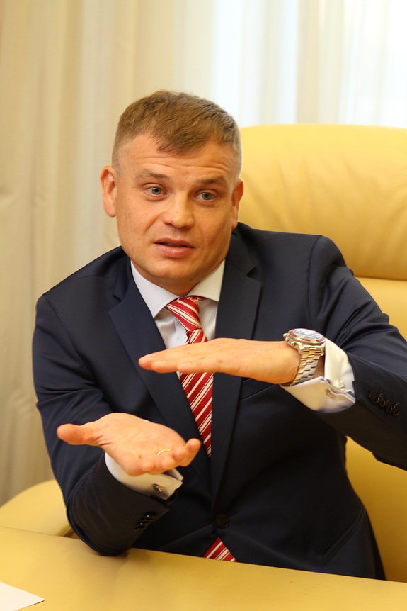 Владелец «Трех Десяток» — о судьбе рынка такси, кризисе и онлайн-агрегаторах / ИНТЕРВЬЮ 1