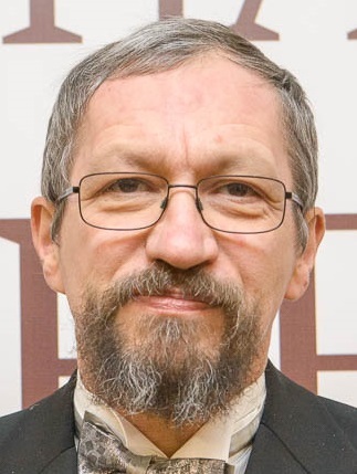 «Надо показать, что мы не боимся». Как теракт в Париже может повлиять на Россию / ОПРОС 4