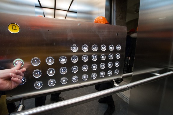 Изнанка башни «Исеть»: Каково жить в самом высоком здании Екатеринбурга / ФОТО 2