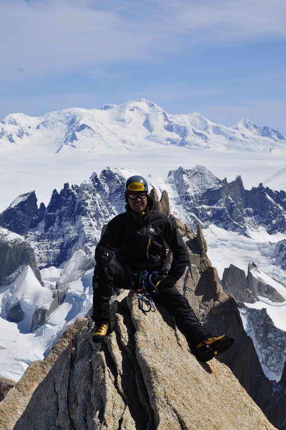 «Успешное восхождение окрыляет». Как горы на год заряжают энергией — Михаил Дэви 2