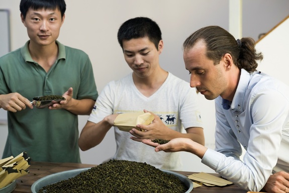 Некоторые вещи нужно пускать на «контролируемый самотек» — Григорий Потемкин, RealChinaTea 3