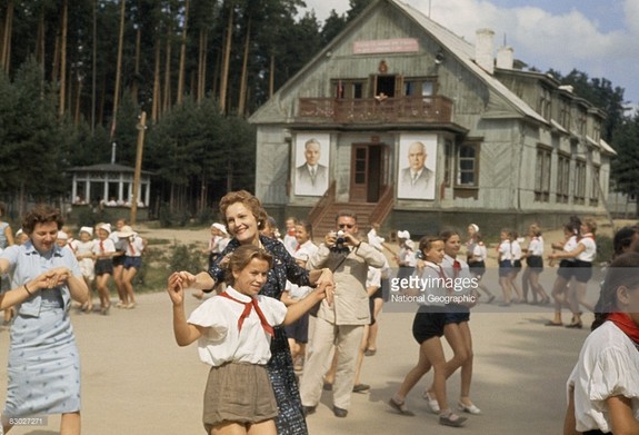 В сеть попали фото National Geographic из Свердловска 50-х 4