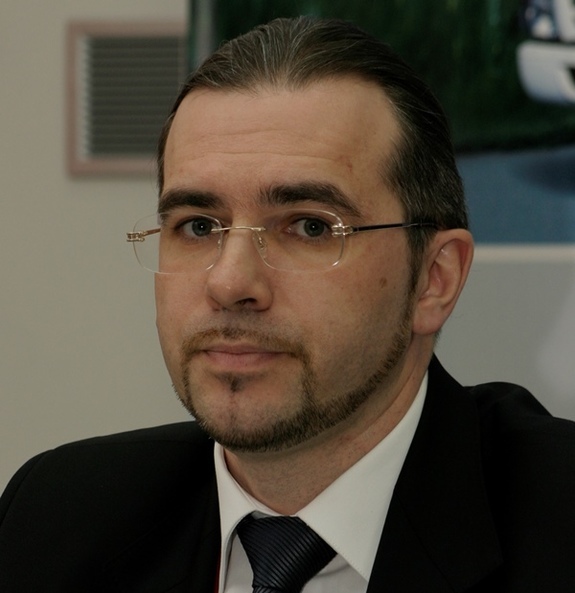 Авторынок Екатеринбурга упал на 46% по итогам 2015 г. 3