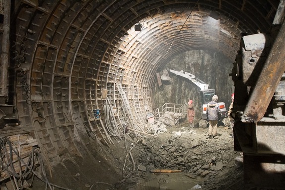 Подземелья «Гринвича»: Экскурсия по стройплощадке пятой очереди ТРЦ-гиганта / ФОТОРЕПОРТАЖ 16