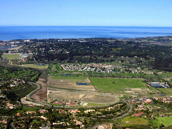 Дачи известных на весь мир миллиардеров: фото участков и шикарных домов 1