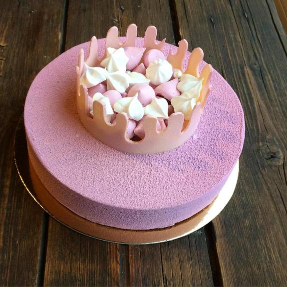 Юлия Коган открыла кафе десертов с непривычными рецептами 2