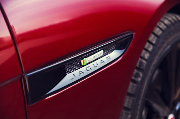 Jaguar XE: тест-драйв с Дмитрием Елизаровым 8