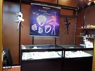 Виктор Моисейкин: «Мы показали Азии уникальный ювелирный продукт» 5 Виктор Моисейкин: «Мы показали Азии уникальный ювелирный продукт» 5