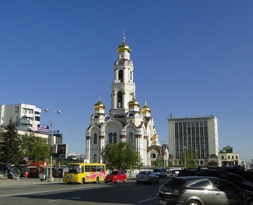 Большой Златоуст (прежнее название Максимилиановская церковь) Большой Златоуст (прежнее название Максимилиановская церковь)