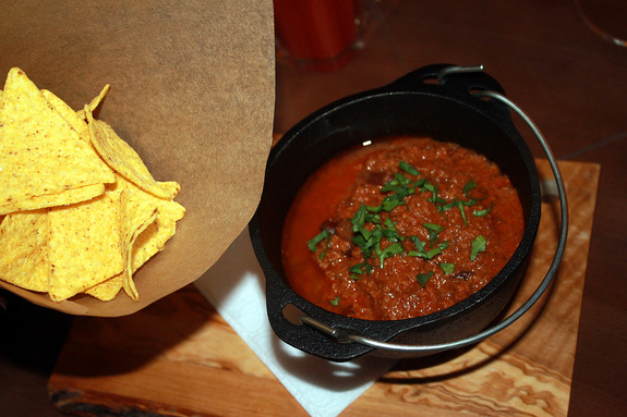 Ресторанная критика Якова Можаева: стейк-бар «Кастанеда» 19 Ресторанная критика Якова Можаева: стейк-бар «Кастанеда» 19