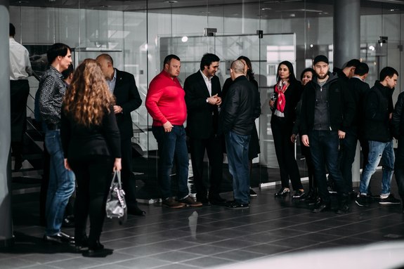 Красота, лоск, мощь: в Ростове презентовали новый Porsche 911 11 Красота, лоск, мощь: в Ростове презентовали новый Porsche 911 11