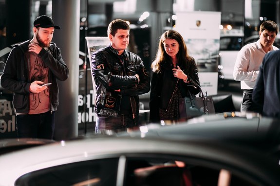 Красота, лоск, мощь: в Ростове презентовали новый Porsche 911 24 Красота, лоск, мощь: в Ростове презентовали новый Porsche 911 24