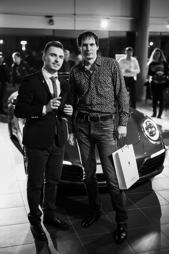 Красота, лоск, мощь: в Ростове презентовали новый Porsche 911 13 Красота, лоск, мощь: в Ростове презентовали новый Porsche 911 13