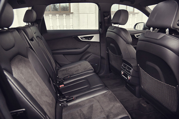 Audi Q7: тест-драйв с Дмитрием Елизаровым 5 Audi Q7: тест-драйв с Дмитрием Елизаровым 5