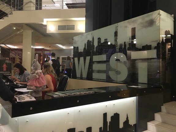 Главред ELLE Decoration: «Меня расстроило состояние исторических построек Ростова» 6 Главред ELLE Decoration: «Меня расстроило состояние исторических построек Ростова» 6