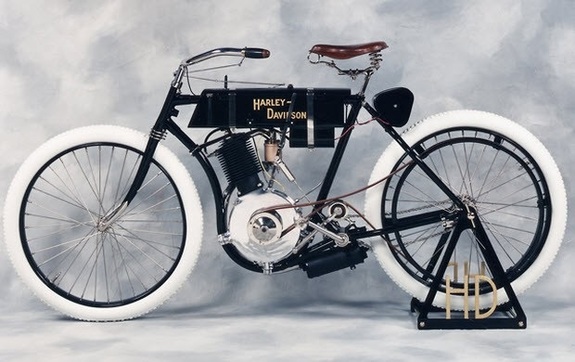 В Красноярске откроется дилерский центр Harley-Davidson
1 В Красноярске откроется дилерский центр Harley-Davidson
1