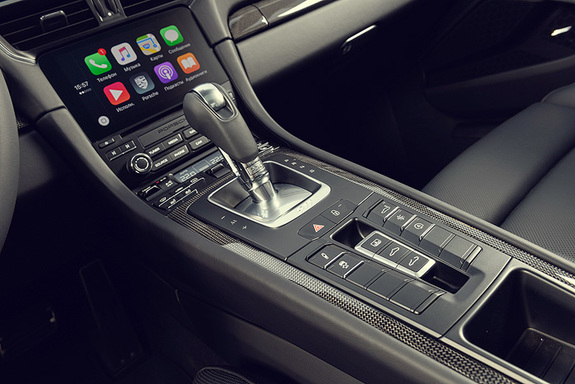 Porsche 911: тест-драйв с Дмитрием Елизаровым 8 Porsche 911: тест-драйв с Дмитрием Елизаровым 8