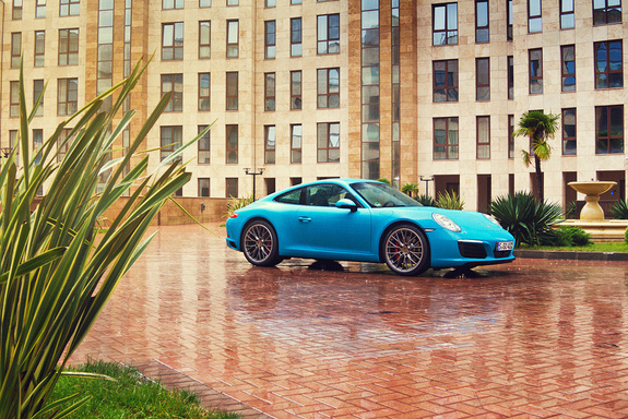 Porsche 911: тест-драйв с Дмитрием Елизаровым 12 Porsche 911: тест-драйв с Дмитрием Елизаровым 12