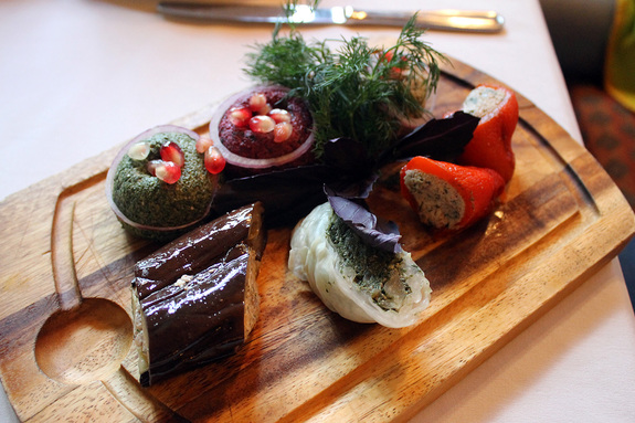 Ресторанная критика Якова Можаева: ресторан грузинской кухни «Хмели Сунели» 11 Ресторанная критика Якова Можаева: ресторан грузинской кухни «Хмели Сунели» 11