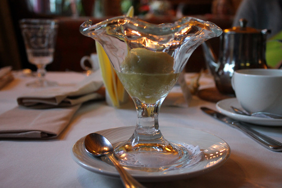 Ресторанная критика Якова Можаева: ресторан грузинской кухни «Хмели Сунели» 28 Ресторанная критика Якова Можаева: ресторан грузинской кухни «Хмели Сунели» 28