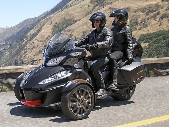 Сколько зарабатывают и на чем ездят полпреды предизента? 1 Сколько зарабатывают и на чем ездят полпреды предизента? 1