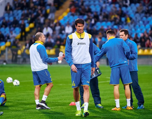 СМИ сообщают о решении Бердыева остаться в ФК "Ростов" 3 СМИ сообщают о решении Бердыева остаться в ФК "Ростов" 3