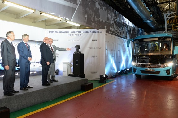 Старт производства автобусов нового поколения «Вектор NEXT». Фоторепортаж 9 Старт производства автобусов нового поколения «Вектор NEXT». Фоторепортаж 9