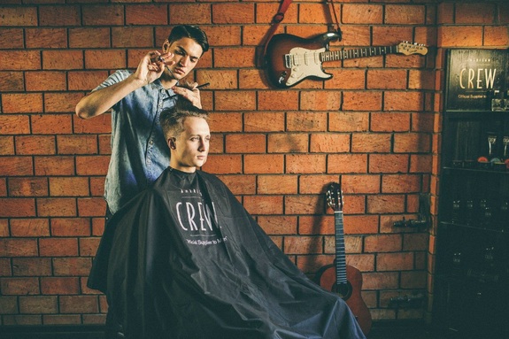 Как Марат Бибишев развивает барбершопы на желании мужчин отдохнуть от женщин //ОПЫТ 6 Как Марат Бибишев развивает барбершопы на желании мужчин отдохнуть от женщин //ОПЫТ 6