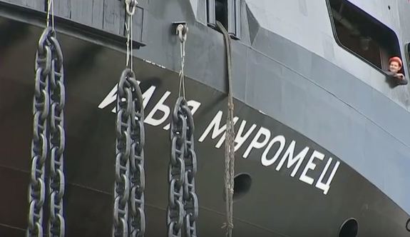 Впервые за 45 лет в России на воду спустили новый ледокол 2 Впервые за 45 лет в России на воду спустили новый ледокол 2