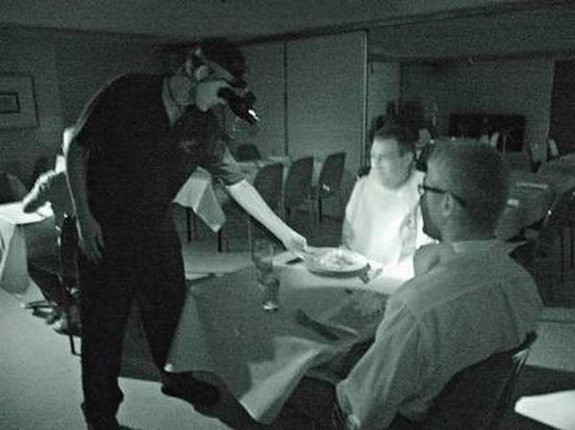 Обед с акулами, или 6 необычных ресторанов мира 1 Обед с акулами, или 6 необычных ресторанов мира 1