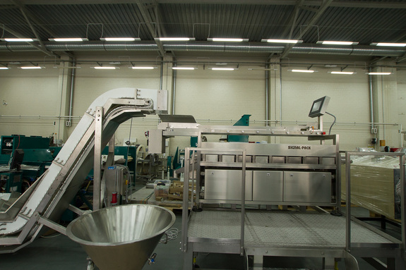 Фасовка, упаковка и пельмени с финиками. История завода «Сигнал-Пак». ФОТОРЕПОРТАЖ 8 Фасовка, упаковка и пельмени с финиками. История завода «Сигнал-Пак». ФОТОРЕПОРТАЖ 8