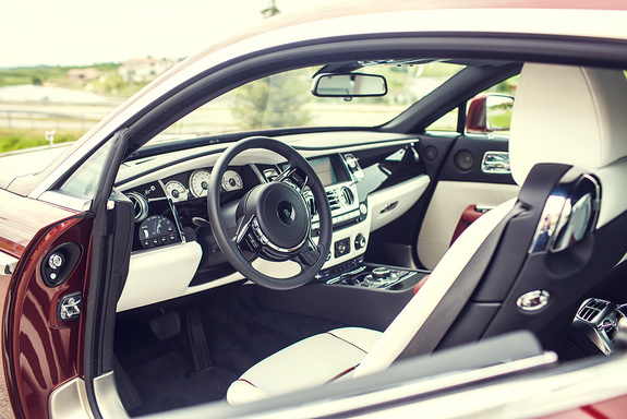 Rolls-Royce Wraith: тест-драйв с Дмитрием Елизаровым 4 Rolls-Royce Wraith: тест-драйв с Дмитрием Елизаровым 4