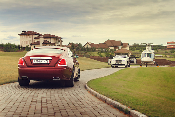 Rolls-Royce Wraith: тест-драйв с Дмитрием Елизаровым 7 Rolls-Royce Wraith: тест-драйв с Дмитрием Елизаровым 7