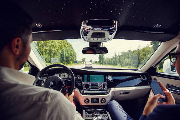 Rolls-Royce Wraith: тест-драйв с Дмитрием Елизаровым 11 Rolls-Royce Wraith: тест-драйв с Дмитрием Елизаровым 11