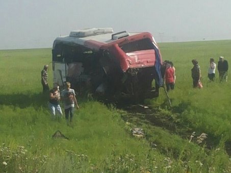 Двое южноуральцев погибли в аварии с рейсовым автобусом в Казахстане 1 Двое южноуральцев погибли в аварии с рейсовым автобусом в Казахстане 1
