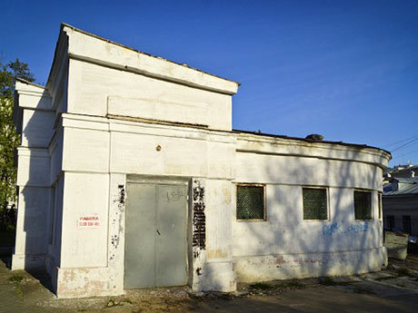 От казанского предпринимателя требуют снести ресторан и вернуть на место туалет 1935 года 1 От казанского предпринимателя требуют снести ресторан и вернуть на место туалет 1935 года 1