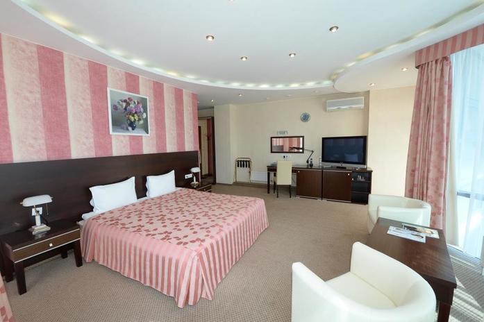 Четыре "звезды" в Выксе, Арзамасе и на Бору: где в Нижегородской области лучшие отели? 1 Четыре "звезды" в Выксе, Арзамасе и на Бору: где в Нижегородской области лучшие отели? 1